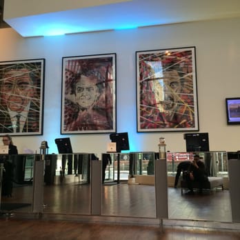 DoubleTree by Hilton Hotel - Hotels Near Me - Manchester, XGM
