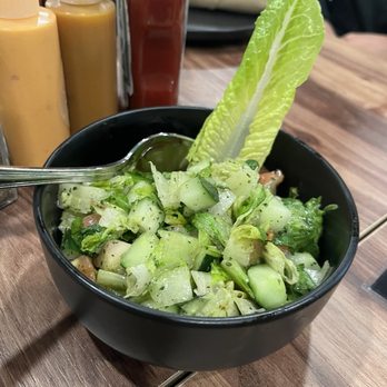 Kanoon - Complimentary chopped salad - Barbeque Near Me - Waterbury, Connecticut