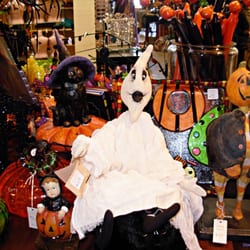 Zinnia's Gift Boutique - Happy Halloween at Zinnia's !