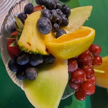 Frog Pond - Side of fresh fruit! Amazing! - Breakfast & Brunch Near Me - North Redington Beach, Florida