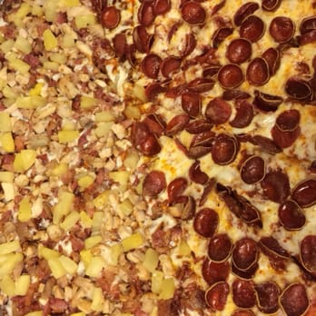 Mountain Mike's Pizza - 20 inch monster half pepperoni half chicken lua ... 4 of us Killed it damn good pizza - Pizza Near Me - Lathrop, California