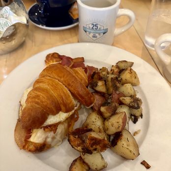 The Bongo Room - Croissant Sandwich - New American Near Me - Chicago, Illinois