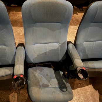 AMC Jefferson Point 18 - Cinema Near Me - Fort Wayne, Indiana