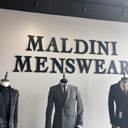 Exterior outside entrance of Maldini menswear - Modesto, California Exterior outside entrance of Maldini menswear - Modesto, California