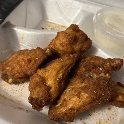 Pascali's Pizza Corner - Wings (8)