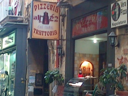 Pizzeria al 22 by null