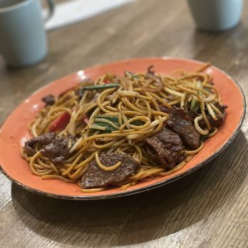 New Broadway Bistro - 黑椒牛肉炒意粉 - Chinese Near Me - Millbrae, California