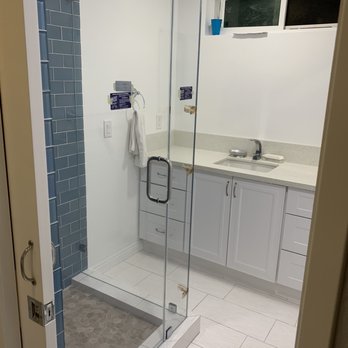 So-Cal Showerdoors - Glass shower door - Glass & Mirrors Near Me - Ontario, California So-Cal Showerdoors - Glass shower door - Glass & Mirrors Near Me - Ontario, California