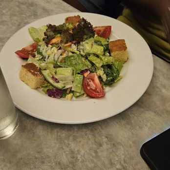 Doc B's Restaurant + Bar - House salad - Bars Near Me - Tampa, Florida