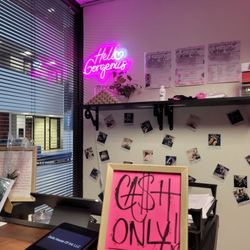 Dolls House Of Ink - Front desk