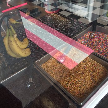 Punks Ice Cream Shoppe - Ice Cream & Frozen Yogurt Near Me - Baden, Pennsylvania