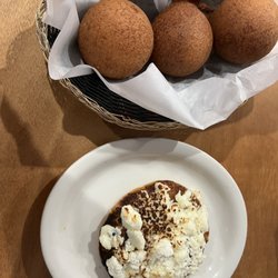 El Paisa Restaurant - Buñuelos and arepa de choclo