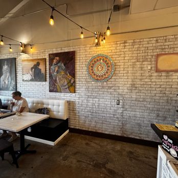 Coffeyeh Coffee Shop - Coffee & Tea Near Me - Cedar Park, Texas