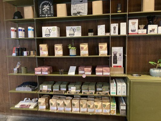 Café Saint-Henri (Villeray - Quartier Général) by null