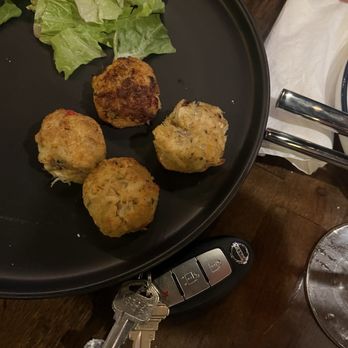 Blue Fire Restaurant - Here is what the $24 crab cakes look like next to my car keys. - Modern European Near Me - Elmwood Park, Illinois