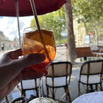La Terrasse du 7eme - Aperol Spritz - Brasseries Near Me - Paris, 75