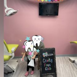 Tic Tac Tooth - Photo op