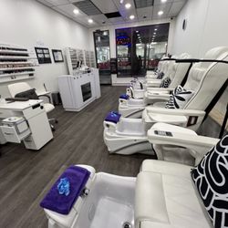 Lovely Nails Salon - Our warming and friendly salon.