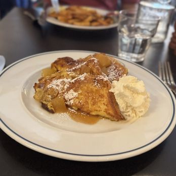 Kristines - French Toast with Caramel Sauce & Apples - French Near Me - Princeton, New Jersey Kristines - French Toast with Caramel Sauce & Apples - French Near Me - Princeton, New Jersey