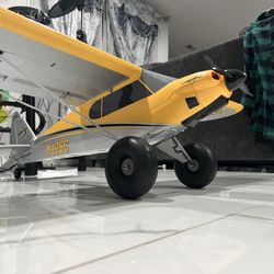 Finley's Hobbies - Carbon Cub S2 (Yellow RC Airplane)