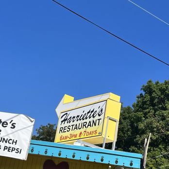 Harriette's Restaurant - Harriette's outdoor sign - Breakfast & Brunch Near Me - Key Largo, Florida Harriette's Restaurant - Harriette's outdoor sign - Breakfast & Brunch Near Me - Key Largo, Florida