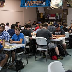 FNM Crowd. Friday Night Magic - Standard @7:30