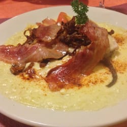 Hotel Urweid - Dinner offered even after arriving late.
