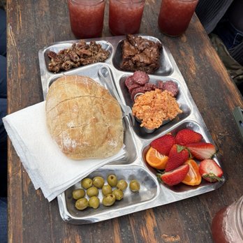Pontotoc Vineyard Weingarten  - Wineries Near Me - Fredericksburg, Texas