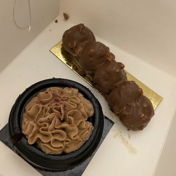 Délice Macarons - Desserts Near Me - Cranford, New Jersey