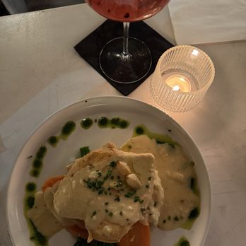 Luna Bistro Cafe - New American Near Me - Long Beach, California