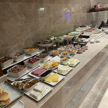 Istanbul Marriott Hotel Sisli - catering buffet - Hotels Near Me - Istanbul, 34