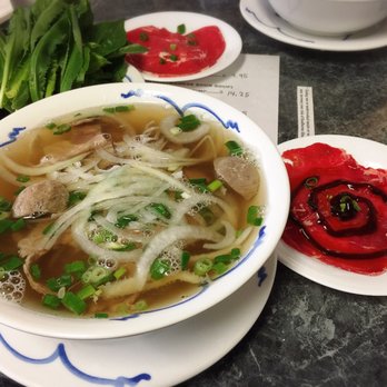 Pho Minh Thu - Large Combination Pho w/Rare Steak on the side - Vietnamese Near Me - Honolulu, Hawaii Pho Minh Thu - Large Combination Pho w/Rare Steak on the side - Vietnamese Near Me - Honolulu, Hawaii