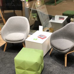 Coffee Corner - Wartebereich Lounge