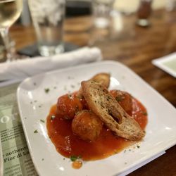 Piero's PizzaVino - Meat Balls "Napoli Style"