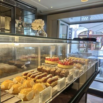 Café Am Hof - Pastries - Cafes Near Me - Vienna, 9 Café Am Hof - Pastries - Cafes Near Me - Vienna, 9