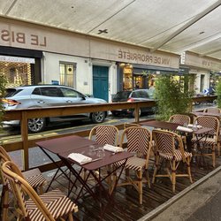 Bistrot Paul Bert - Outside seating
