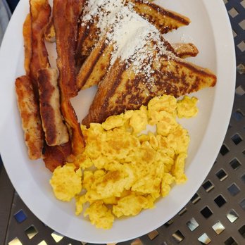 Mariah's Westwind Restaurant - French toast - Breakfast & Brunch Near Me - San Marcos, California Mariah's Westwind Restaurant - French toast - Breakfast & Brunch Near Me - San Marcos, California