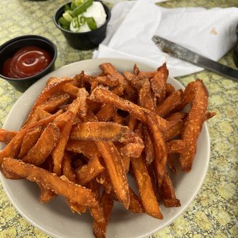 Barleycorn's Lakeside Park - Sweet potato fries - American Near Me - Lakeside Park, Kentucky
