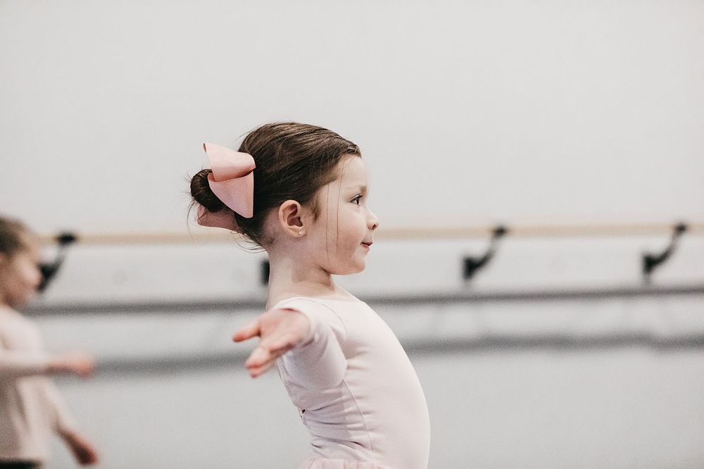 Bloom Dance Studio - Elkhorn Logo