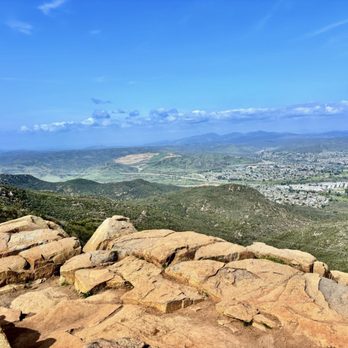Cowles Mountain - Hiking Near Me - San Diego, California