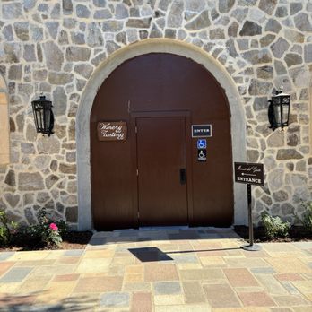 V Sattui Winery - Wineries Near Me - Saint Helena, California V Sattui Winery - Wineries Near Me - Saint Helena, California