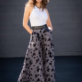 Morning Glory - Women's Clothing Near Me - Burlingame, California Morning Glory - Women's Clothing Near Me - Burlingame, California
