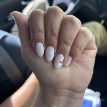 L Beauty  - Valentines Nails - Nail Salons Near Me - Pasadena, California