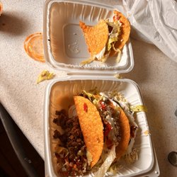 Roman's Mexi-Cali Grill - When I said, hardshell tacos, I was expecting like handmade tacos not something you buy off the store shelves. Would not recommend.
