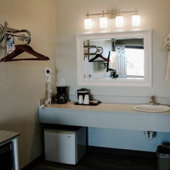 Berlin Village Inn - Amenities - Hotels Near Me - Berlin, Ohio Berlin Village Inn - Amenities - Hotels Near Me - Berlin, Ohio