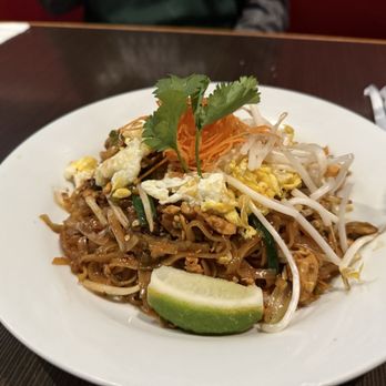 Noodle Wave - Pad Thai Chicken - Thai Near Me - McKinney, Texas Noodle Wave - Pad Thai Chicken - Thai Near Me - McKinney, Texas