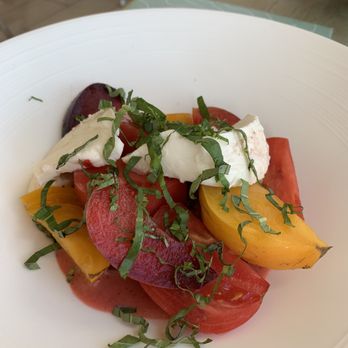 Driftwood Kitchen - Heirloom tomato salad with plums and burata Heirloom Tomato Salad - Seafood Near Me - Laguna Beach, California Driftwood Kitchen - Heirloom tomato salad with plums and burata Heirloom Tomato Salad - Seafood Near Me - Laguna Beach, California