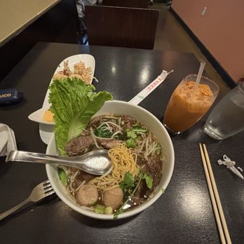 9 Dang Fine Thai - Thai Near Me - Hillsboro, Oregon 9 Dang Fine Thai - Thai Near Me - Hillsboro, Oregon