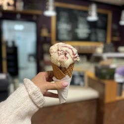 Sweet Cream Company - Cream Cheese & Blackberry Jam Ice Cream