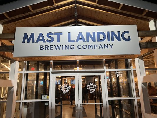 MAST LANDING BREWING COMPANY - 46 Photos & 34 Reviews - 200 Lower Main